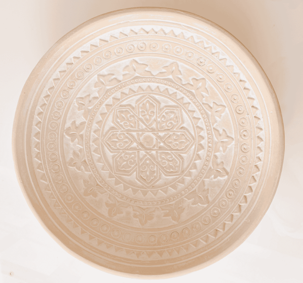 Arabic Wall Plate Cream and White with Arabic Geometric Pattern