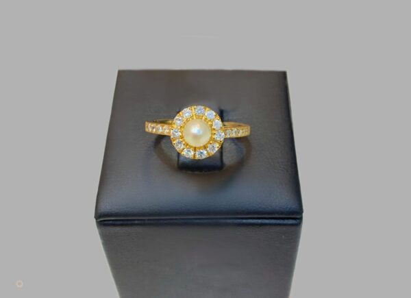 Gold, Diamond and Pearl Ring made with a pearl from Bahrain.
