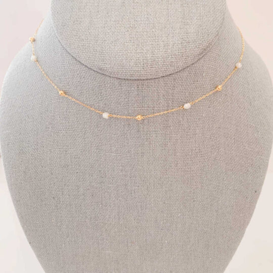 Gold and pearl chain necklace contains Bahraini white natural pearls