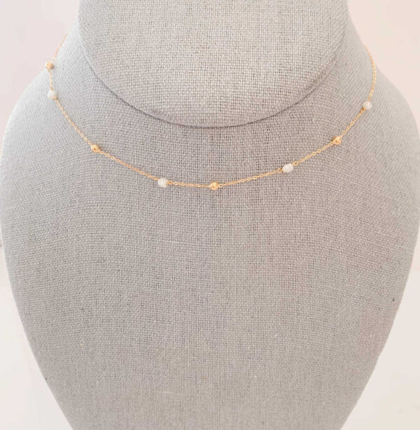 Gold and pearl chain necklace contains Bahraini white natural pearls