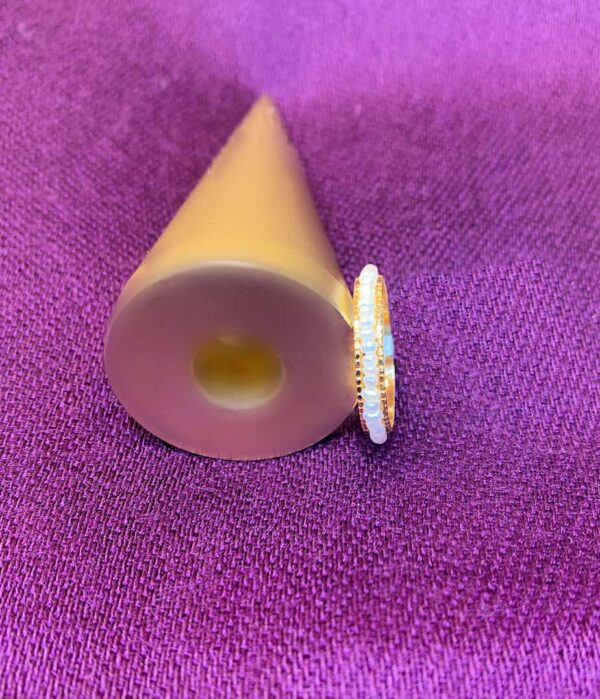 real pearl ring with a single row of pearls