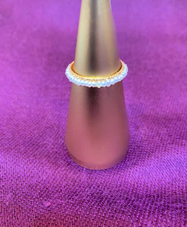 Modern pearl ring made with real pearls from Bahrain, single row of pearls