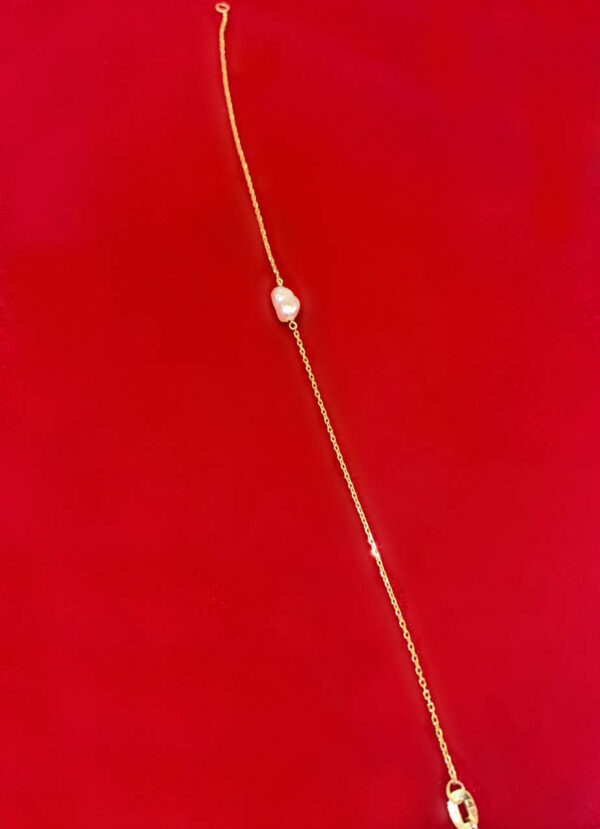 Natural and real pearl bracelet made in gold
