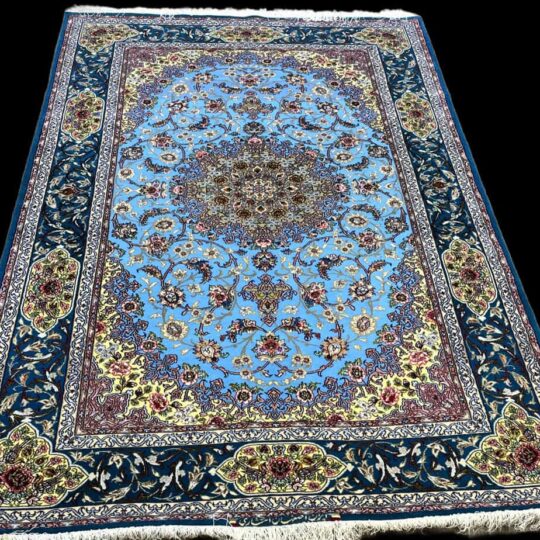 Persian Rugs from Isfahan, the best Persian rugs