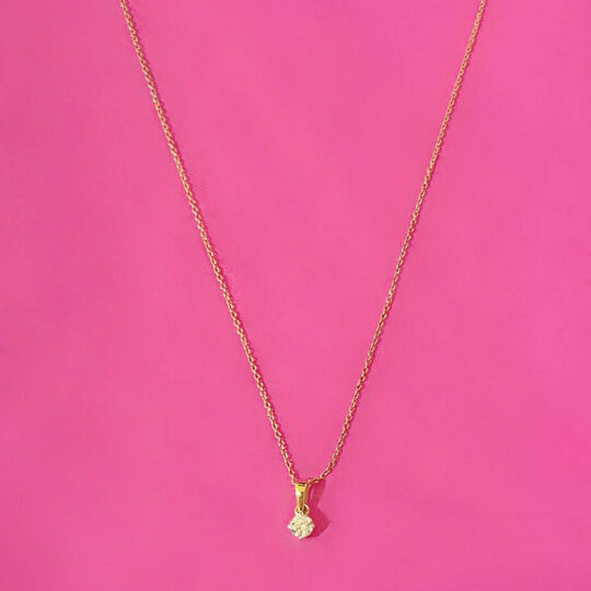 Delicate gold chain necklace with diamond pendant, stylish women's jewellery for elegant accessories, perfect for daily wear or special occasions.