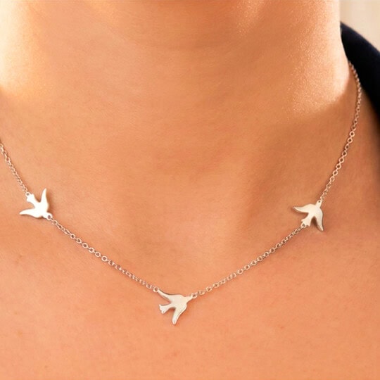 Silver bird swallow necklace, women's fashion jewelry, elegant accessory for casual or formal wear.